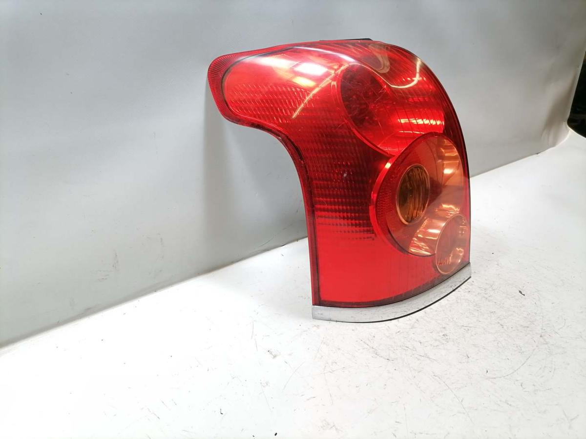 Toyota Avensis T25 original Rücklicht Rückleuchte Schlussleuchte links Kombi Bj.2004